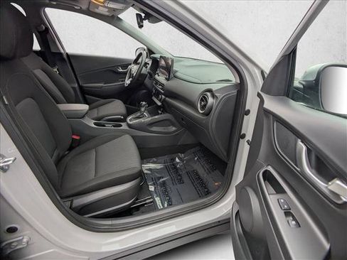 Used 2023 Hyundai Kona SEL w/ Convenience Package image 11