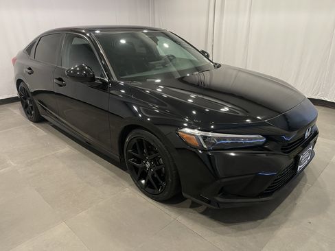 Used 2022 Honda Civic Sport image 3