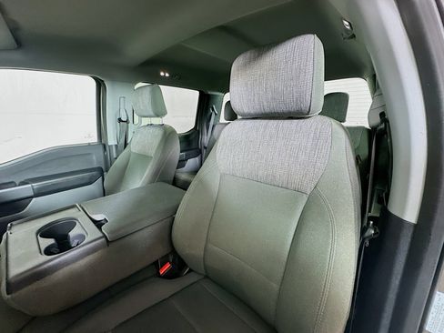 Used 2023 Ford F150 XLT image 19