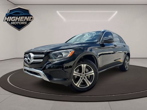 Used 2019 Mercedes-Benz GLC 300 4MATIC image 2