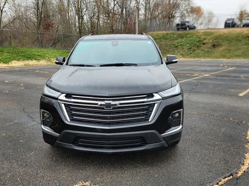 Used 2023 Chevrolet Traverse LT w/ LT Premium Package image 4