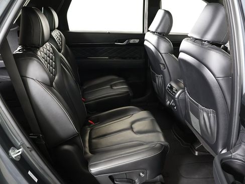 Used 2022 Hyundai Palisade Calligraphy image 43