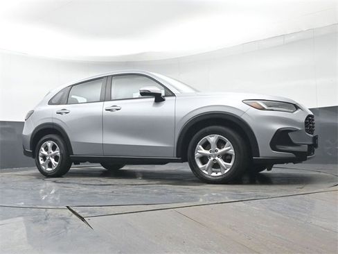 Used 2023 Honda HR-V LX image 29