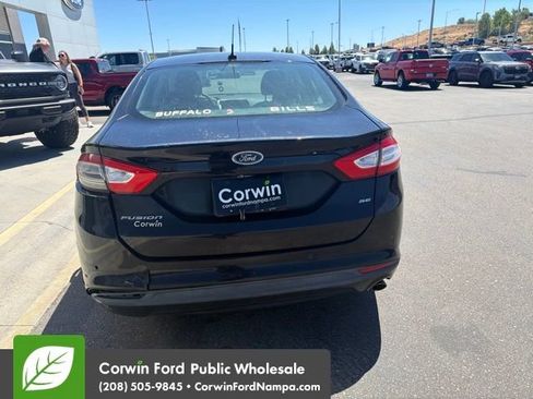 Used 2016 Ford Fusion SE FWD image 6