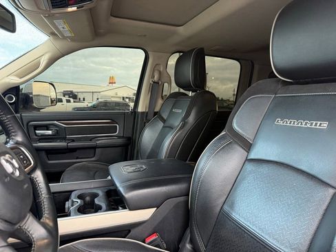 Used 2022 RAM 2500 Laramie AWD/4WD image 12