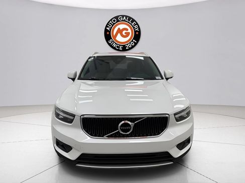 Used 2021 Volvo XC40 T5 Momentum w/ Premium Package AWD/4WD image 8