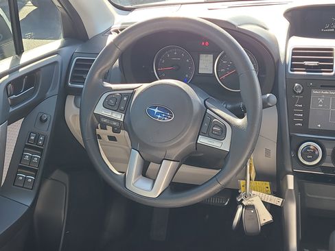 Used 2017 Subaru Forester 2.5i Premium w/ All-Weather Package image 12