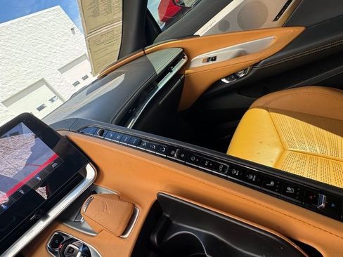 Used 2020 Chevrolet Corvette Stingray Preferred Cpe w/ 2LT Preferred Equipment Group image 17