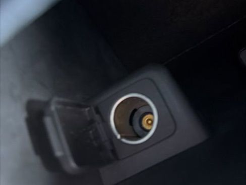 Certified 2022 Ford Explorer XLT image 39