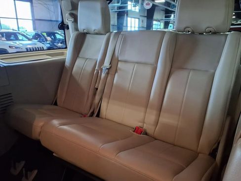 Used 2017 Ford Expedition Limited w/ Equipment Group 301A AWD/4WD image 15