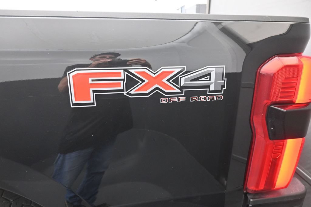 Used 2024 Ford F350 Platinum w/ FX4 Off-Road Package AWD/4WD image 23