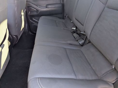 Certified 2022 Nissan Frontier SV image 22