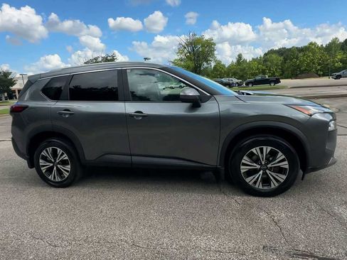 Used 2023 Nissan Rogue SV w/ SV Premium B Package AWD/4WD image 9