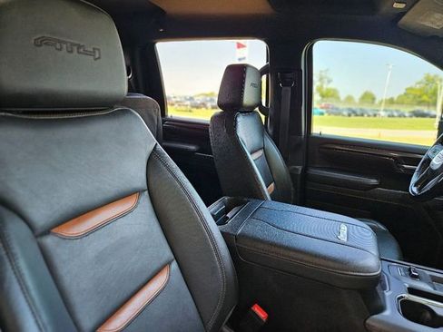 Used 2024 GMC Sierra 2500 AT4 w/ Technology Package image 14