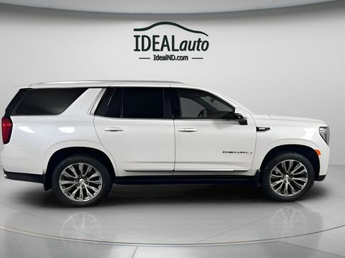 Used 2021 GMC Yukon Denali w/ Denali Premium Package image 4