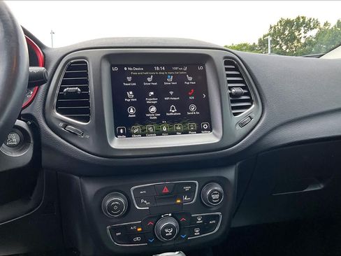 Used 2020 Jeep Compass Trailhawk w/ Leather Interior Group AWD/4WD image 36