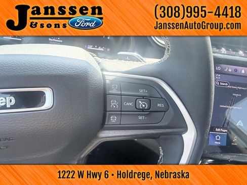 Used 2024 Jeep Grand Cherokee Limited 4xe AWD/4WD image 21