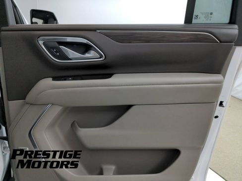 Used 2022 Chevrolet Suburban Z71 w/ Luxury Package AWD/4WD image 30
