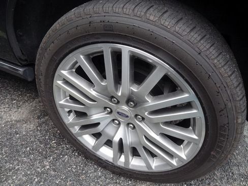 Used 2024 Ford Expedition Max Limited AWD/4WD image 11