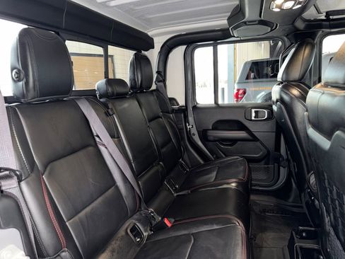 Used 2023 Jeep Gladiator Rubicon w/ LED Lighting Group image 17