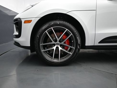 New 2026 Porsche Macan S AWD/4WD image 9