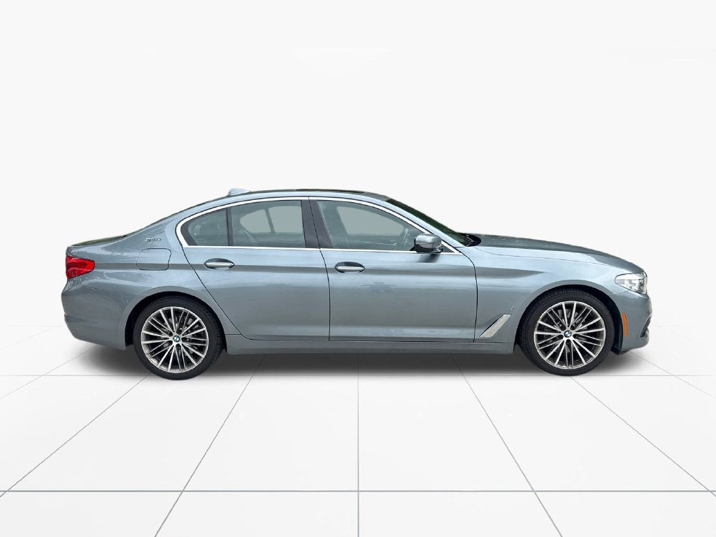 Used 2018 BMW 530e RWD image 9
