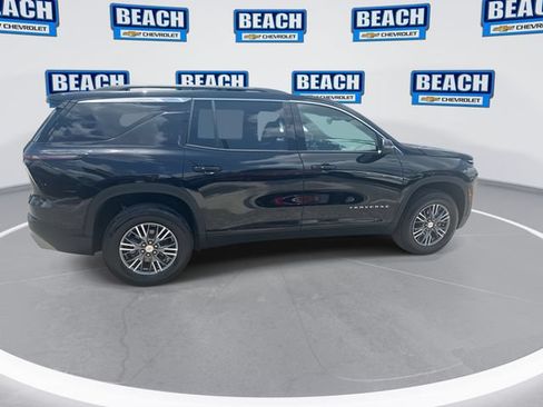 Used 2026 Chevrolet Traverse LT AWD/4WD image 9