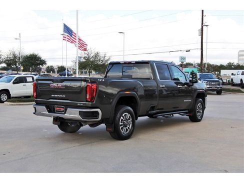 Used 2023 GMC Sierra 2500 SLT w/ SLT Convenience Package image 5