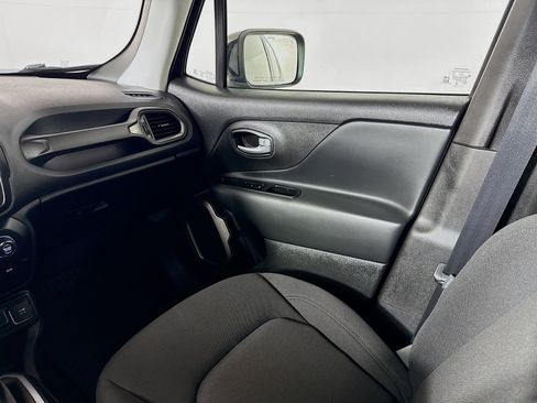Used 2023 Jeep Renegade Latitude AWD/4WD image 27