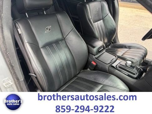 Used 2021 Chrysler 300 S RWD image 36