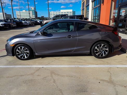 Used 2016 Honda Civic LX-P image 2