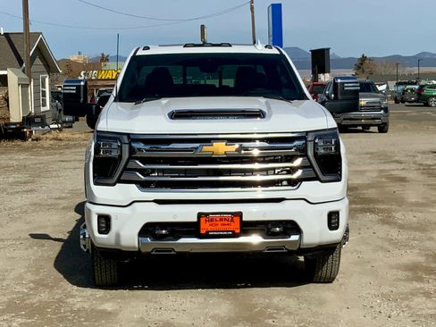 New 2026 Chevrolet Silverado 3500 High Country w/ Technology Package image 8