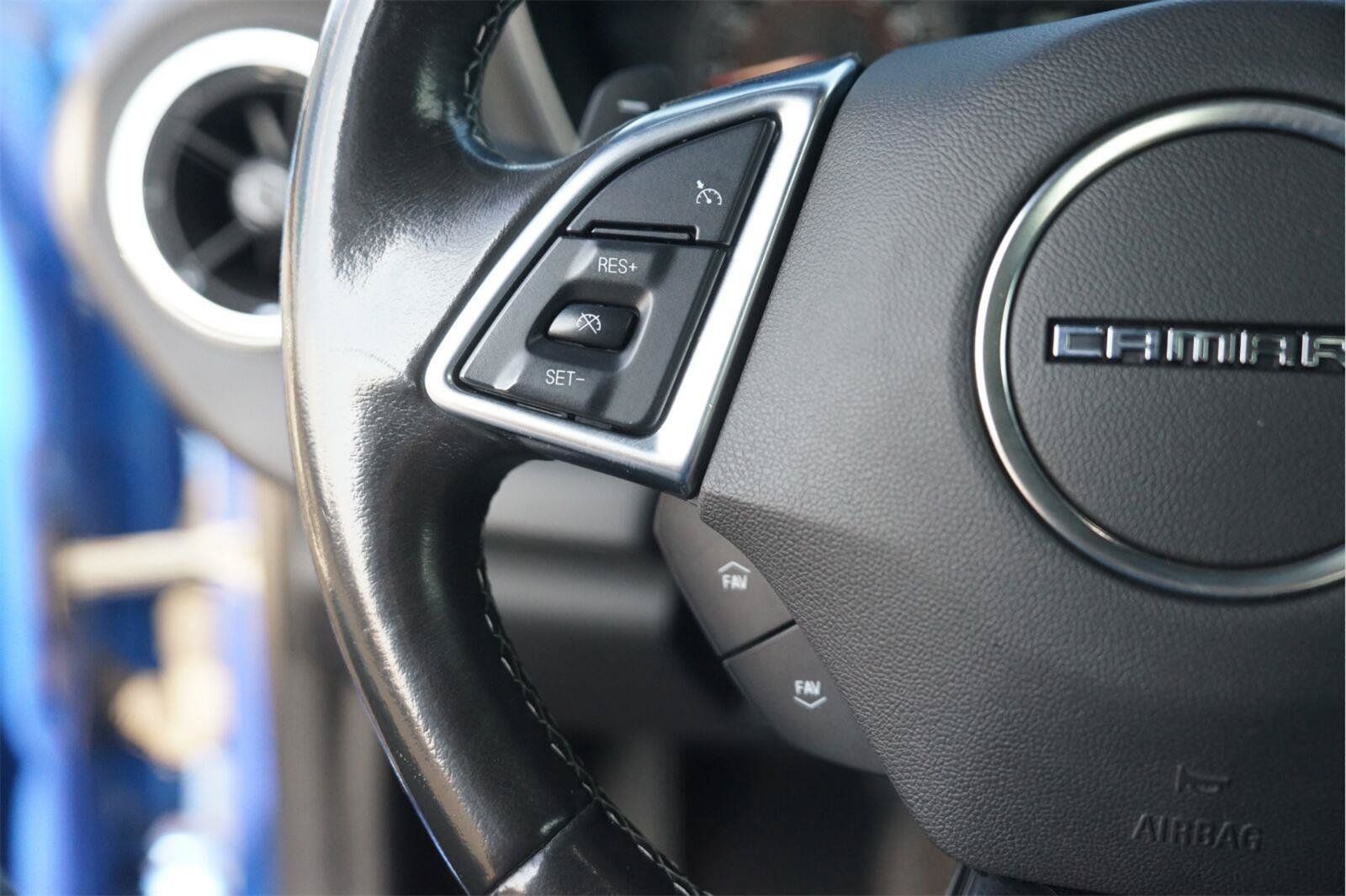 Used 2018 Chevrolet Camaro LT RWD image 18