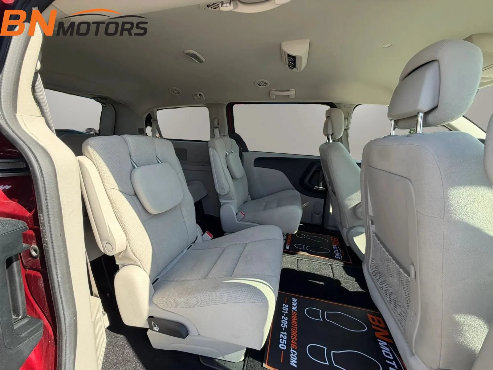Used 2015 Dodge Grand Caravan SE w/ Quick Order Package 29E SE FWD image 18
