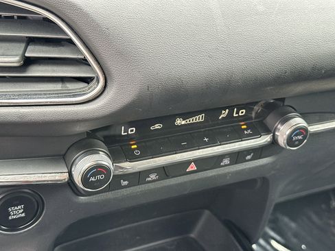 Used 2023 MAZDA CX-30 AWD 2.5 S w/ Preferred Package image 16