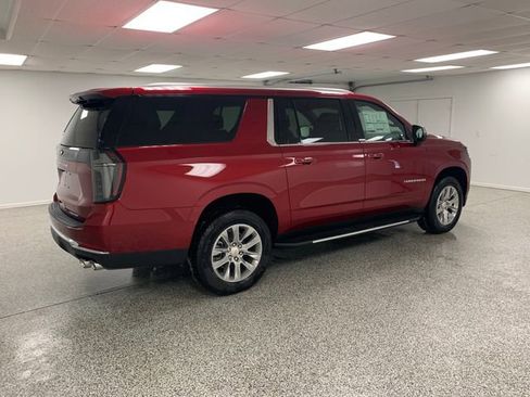 New 2026 Chevrolet Suburban Premier w/ Sun And Tow Package image 8