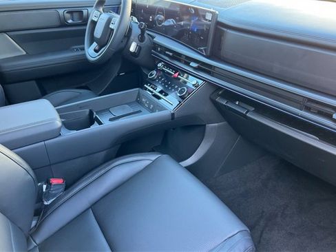 New 2025 Hyundai Santa Fe Calligraphy image 16