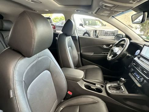 Used 2022 Hyundai Kona Limited FWD image 27