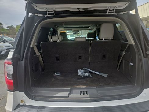 Used 2018 Ford Expedition Limited w/ Equipment Group 302A image 34