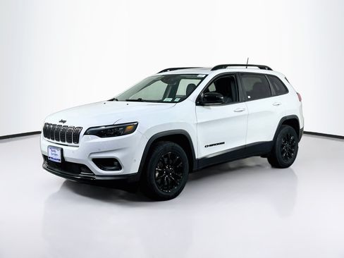 Used 2023 Jeep Cherokee Altitude Lux w/ Lux Elite Package AWD/4WD image 1