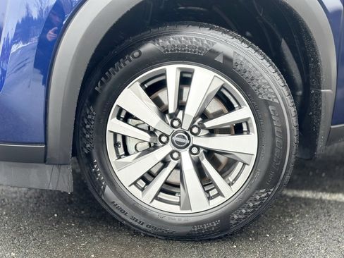 Used 2025 Nissan Pathfinder SL w/ Cargo Package image 2