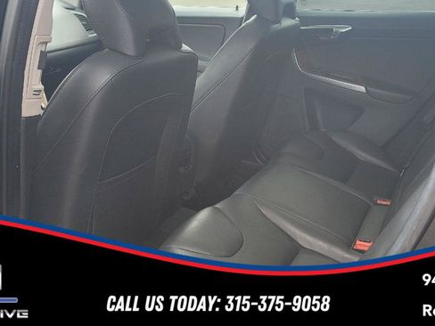 Used 2017 Volvo XC60 T5 Inscription w/ Preferred Option Package AWD/4WD image 12