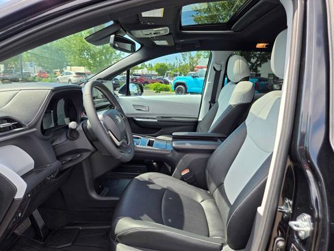 Certified 2026 Toyota Sienna XSE AWD/4WD image 21