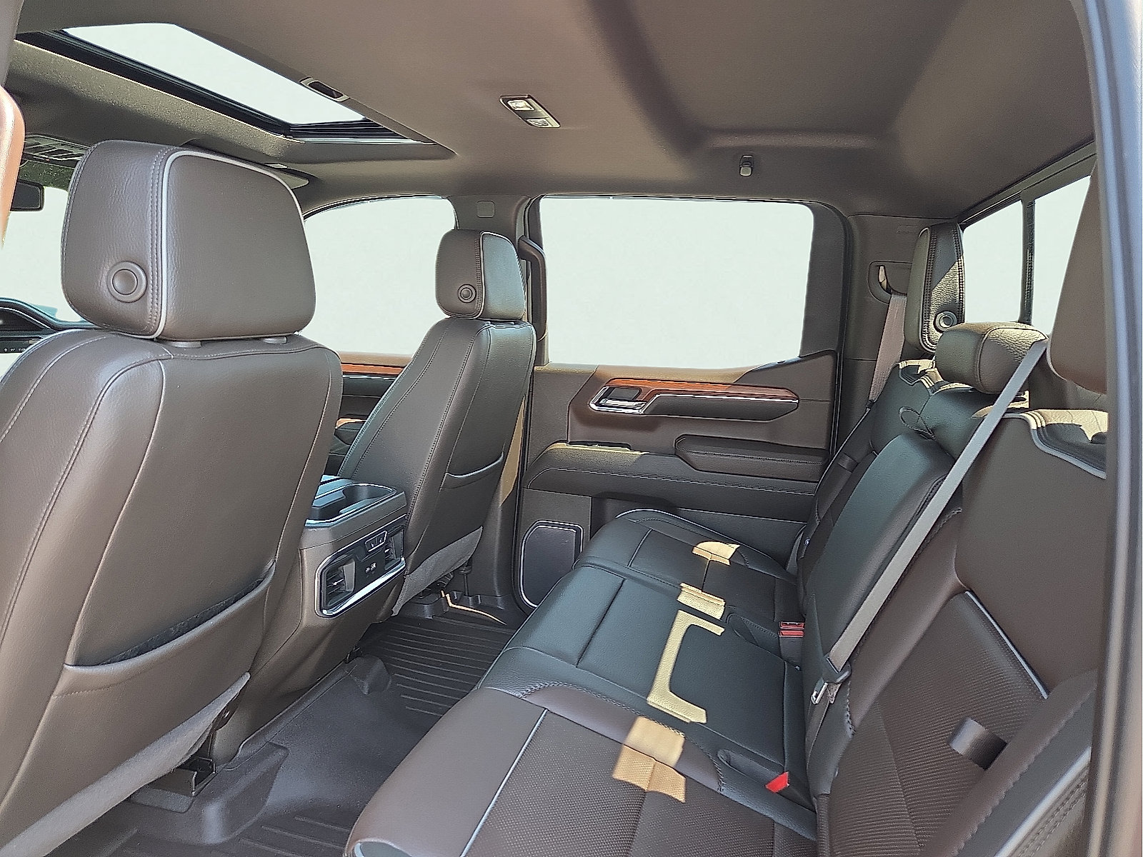 Used 2023 GMC Sierra 1500 Denali AWD/4WD image 10