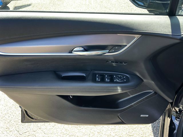 Certified 2024 Cadillac XT6 Luxury w/ LPO, Floor Liner Package AWD/4WD image 19