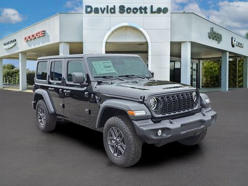 New 2026 Jeep Wrangler Sport S w/ Dual Top Group image 3