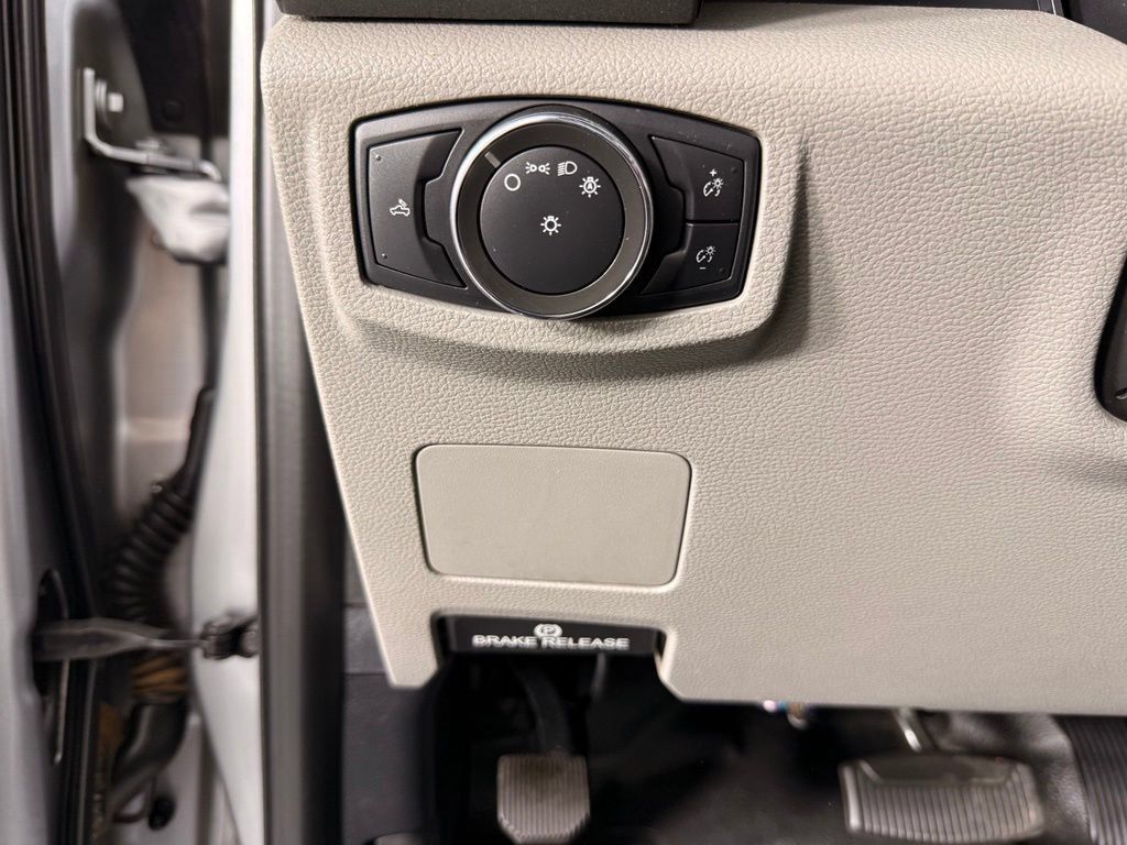 Used 2021 Ford F350 XL w/ Power Equipment Group AWD/4WD image 19