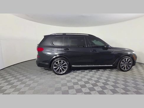 Used 2021 BMW X7 xDrive40i w/ M Sport Package AWD/4WD image 36