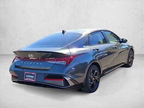 New 2026 Hyundai Elantra SEL Sport Premium image 5