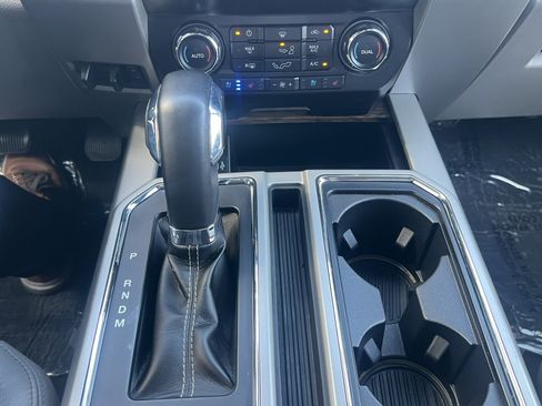 Used 2020 Ford F150 Lariat RWD image 30